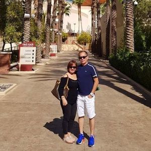 Meet your Posher, Neneth